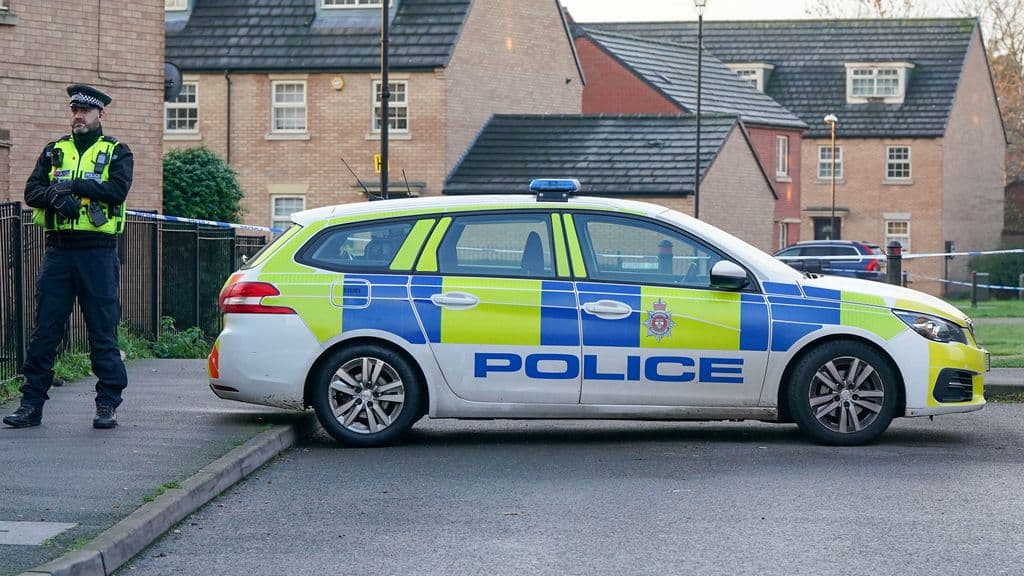 İngiltere'de araç yayalara çarptı: 7 yaralı, sürücü tutuklandı