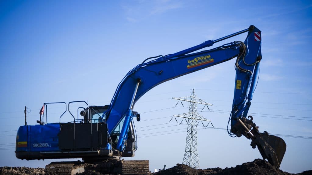 Hollanda'da elektrik şebekesi krizi: Bağlantı için 45 hafta bekleme süresi