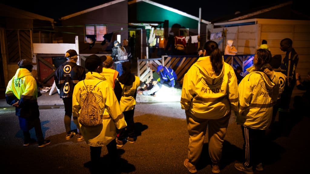 Güney Afrika'da Ordu Çete Şiddetine Karşı Kapkaad Banliyölerine Konuşlandırıldı