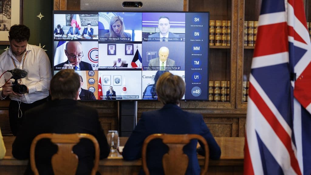 40 Ülke İran'dan Hürmüz Boğazı'nı Açmasını İstedi, Hollanda Askeri Müdahaleyi Değerlendiriyor