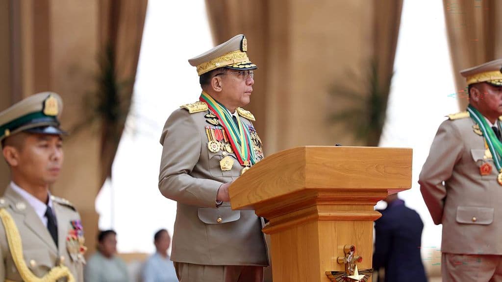 Myanmar'da eski cunta lideri Min Aung Hlaing resmi olarak devlet başkanı seçildi