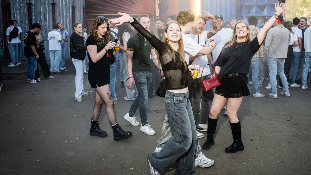 Hollanda'da festival biletleri satılmıyor, ücretsiz festivaller kapanıyor