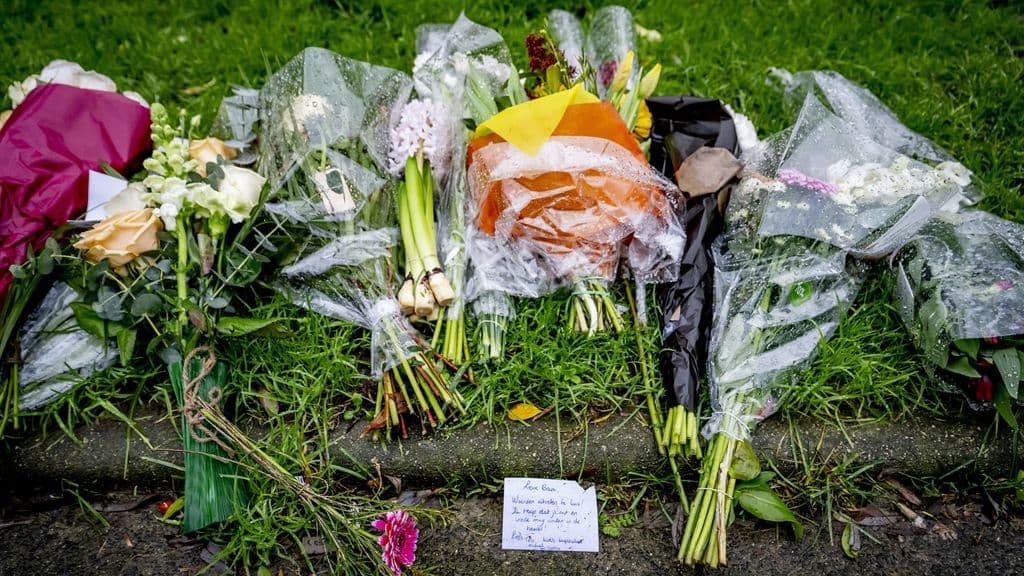 Rotterdam'da Afgan mülteci dahil 3 kişiyi öldüren sanığa 20 yıl hapis talebi