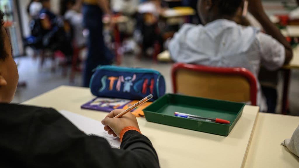 Paris'te 78 okul sonrası bakım çalışanı uzaklaştırıldı, 31'i cinsel saldırıdan şüpheli