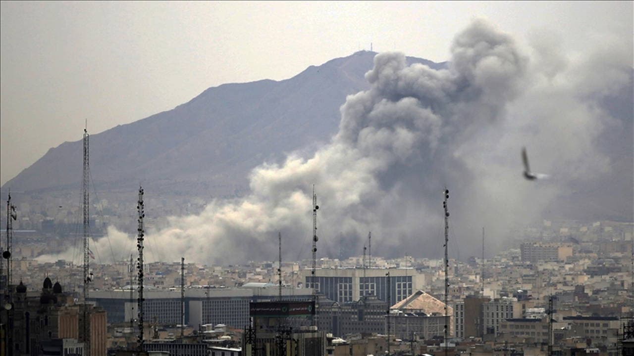 İran'da ABD-İsrail saldırılarında ölü sayısı 2 bin 76'ya yükseldi