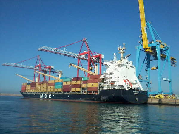 İran'dan Hürmüz Boğazı'nda İsrail bağlantılı gemiye İHA saldırısı