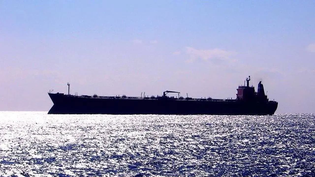 İsveç, Rusya'nın gölge filosuna ait petrol tankerine el koydu