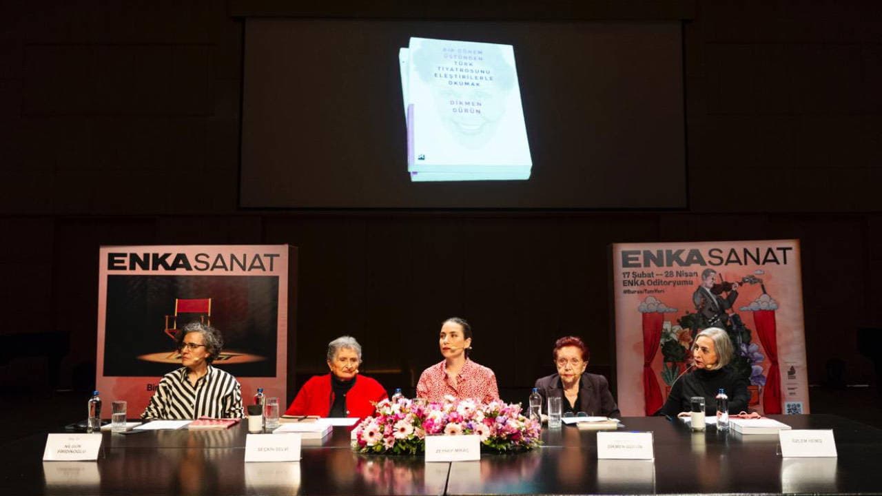 Dikmen Gürün'ün Türk tiyatro eleştirisi kitabı ENKA'da tanıtıldı