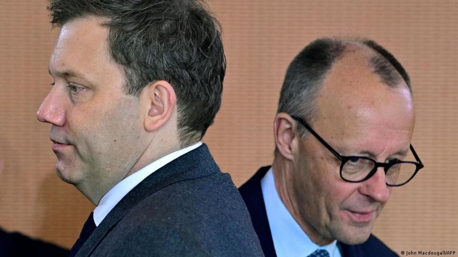 Almanya'da AfD yüzde 25'e yükseldi, koalisyon hükümeti tarihi düşüşte