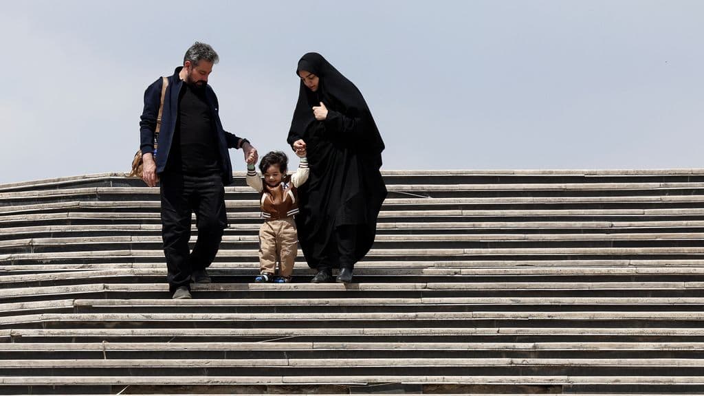 İran'da savaş nedeniyle 3 milyon kişi göç etti, Tahran'dan binlerce kişi kaçtı