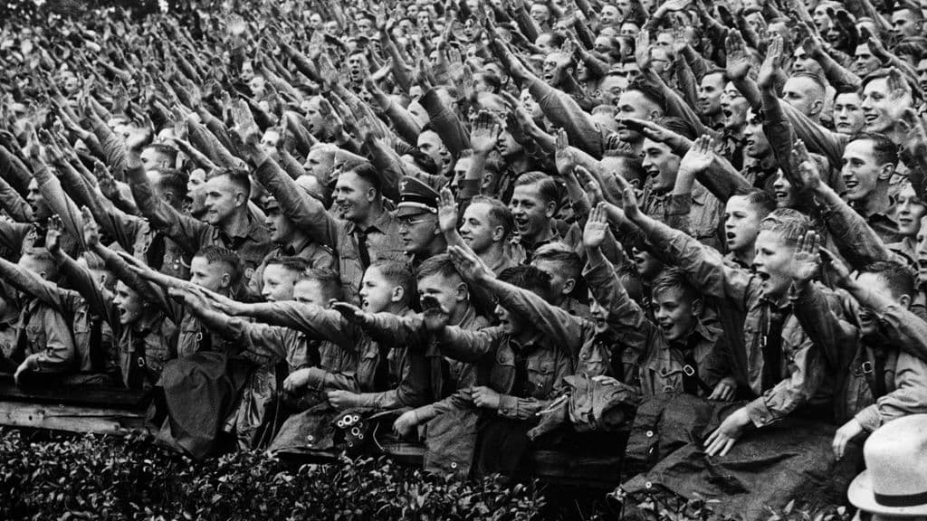 ABD Arşivi Nazi Partisi Üye Listesini Online Yayınladı, Alman Aileler Geçmişle Yüzleşiyor