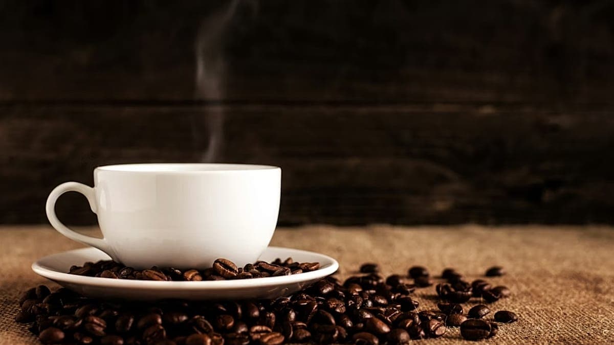 Gece kafein tüketimi dürtüsel davranışları artırıyor: Teksas Üniversitesi araştırması