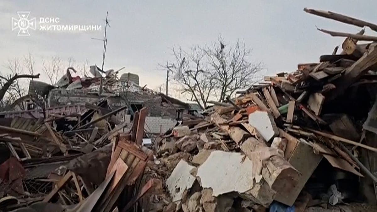 Ukrayna'ya yönelik Rus saldırısında 1 kişi öldü, 100 ev hasar gördü