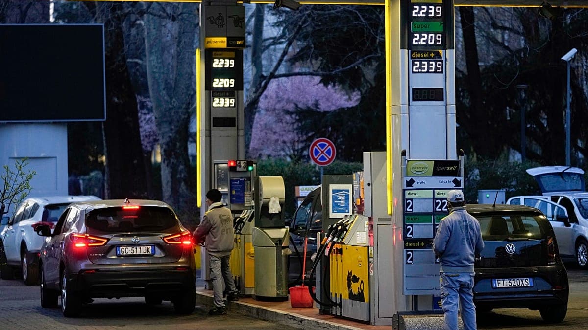 Beş AB Ülkesi Petrol Şirketlerinden Ek Vergi Talep Etti