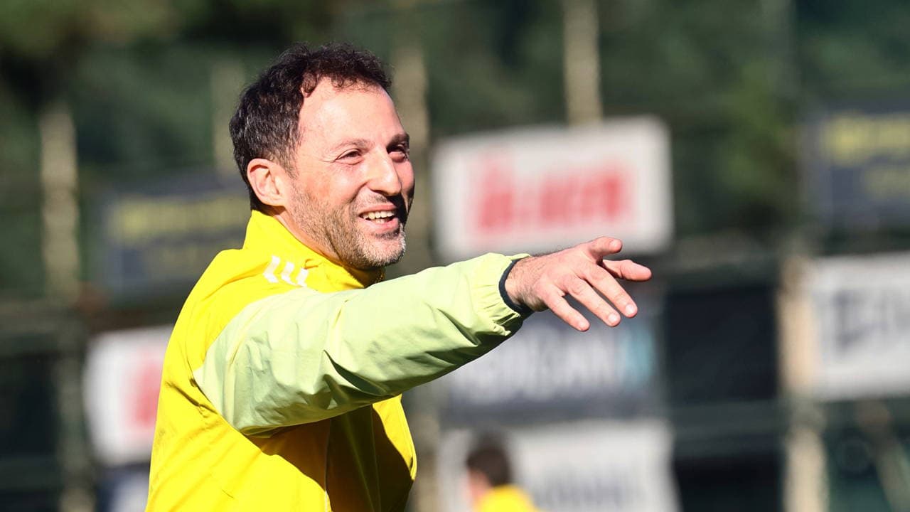 Fenerbahçe, Beşiktaş derbisi hazırlıklarını Can Bartu Tesisleri'nde sürdürdü