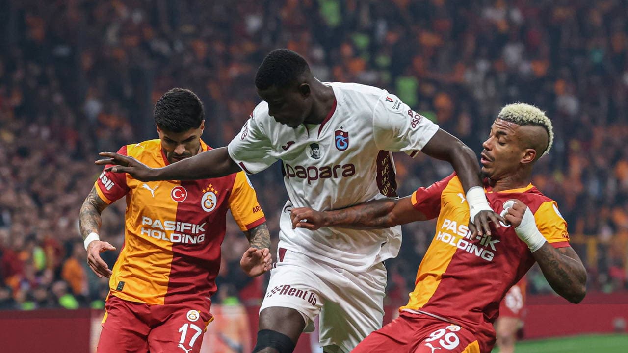 Galatasaray-Trabzonspor kritik zirvede karşı karşıya
